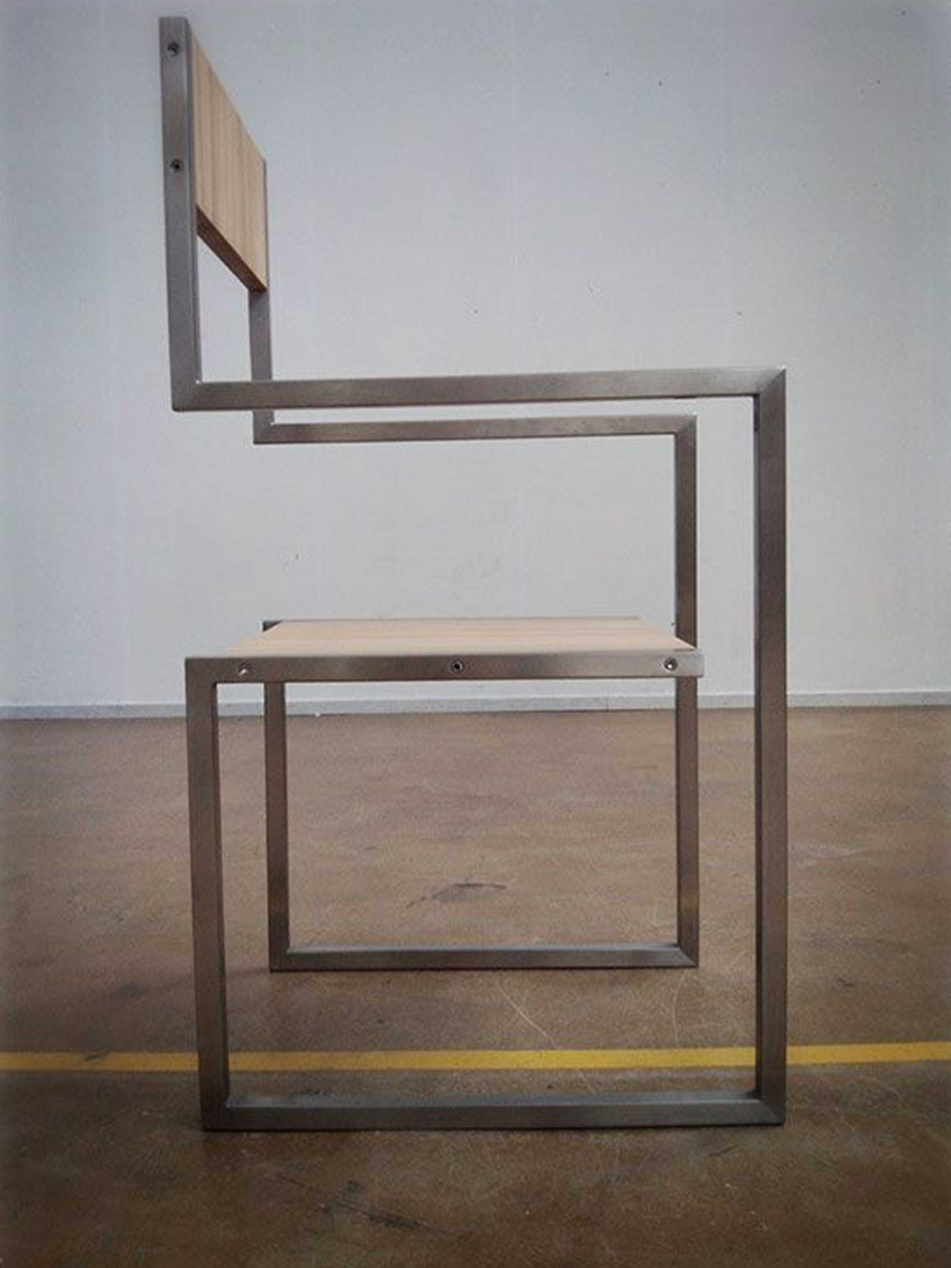 Carpenteria metallica 