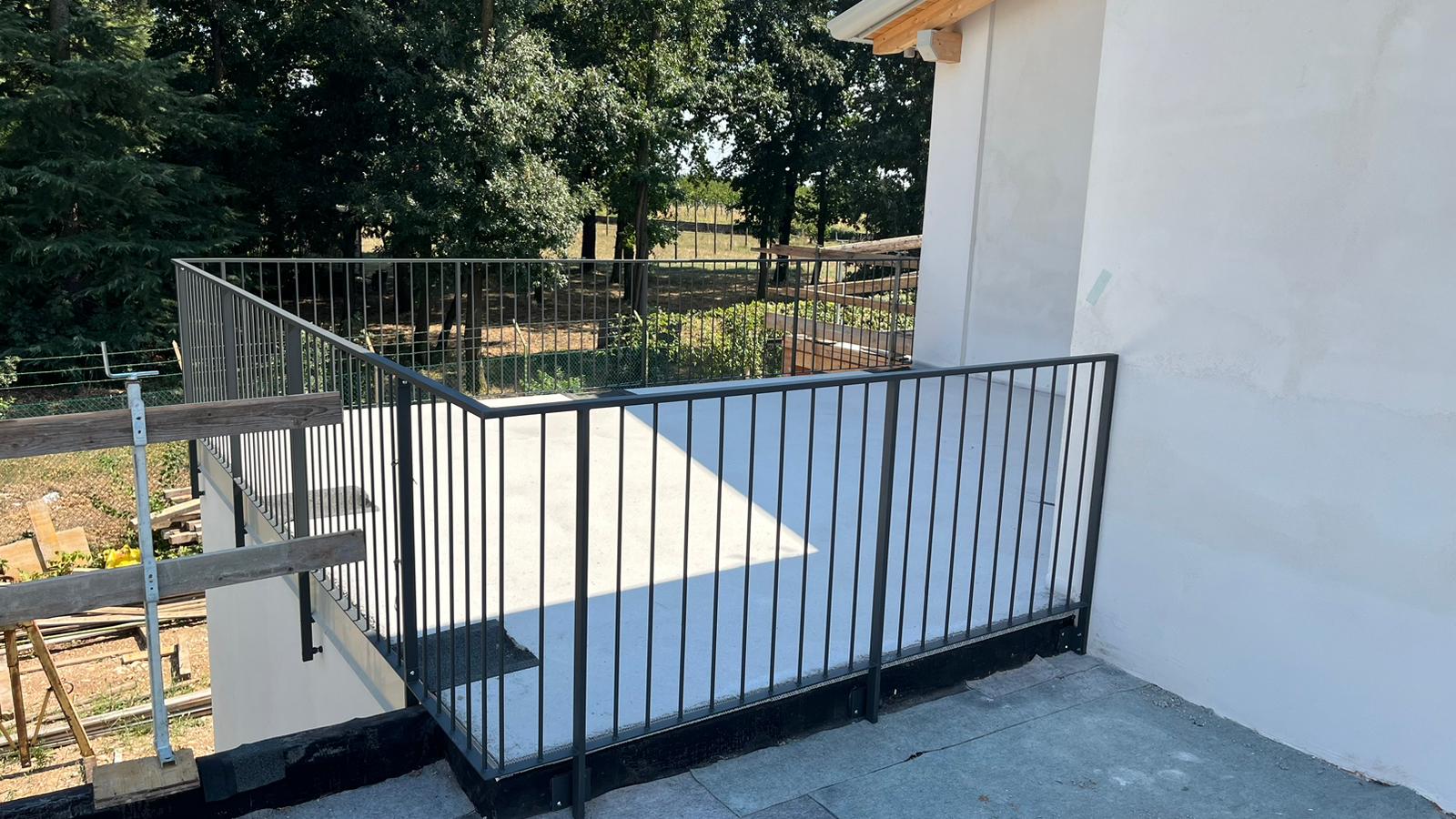 parapetti ringhiere fatte artigianalmente da fabbri esperti a verona